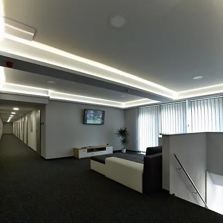 Zimní Stadion 3*
